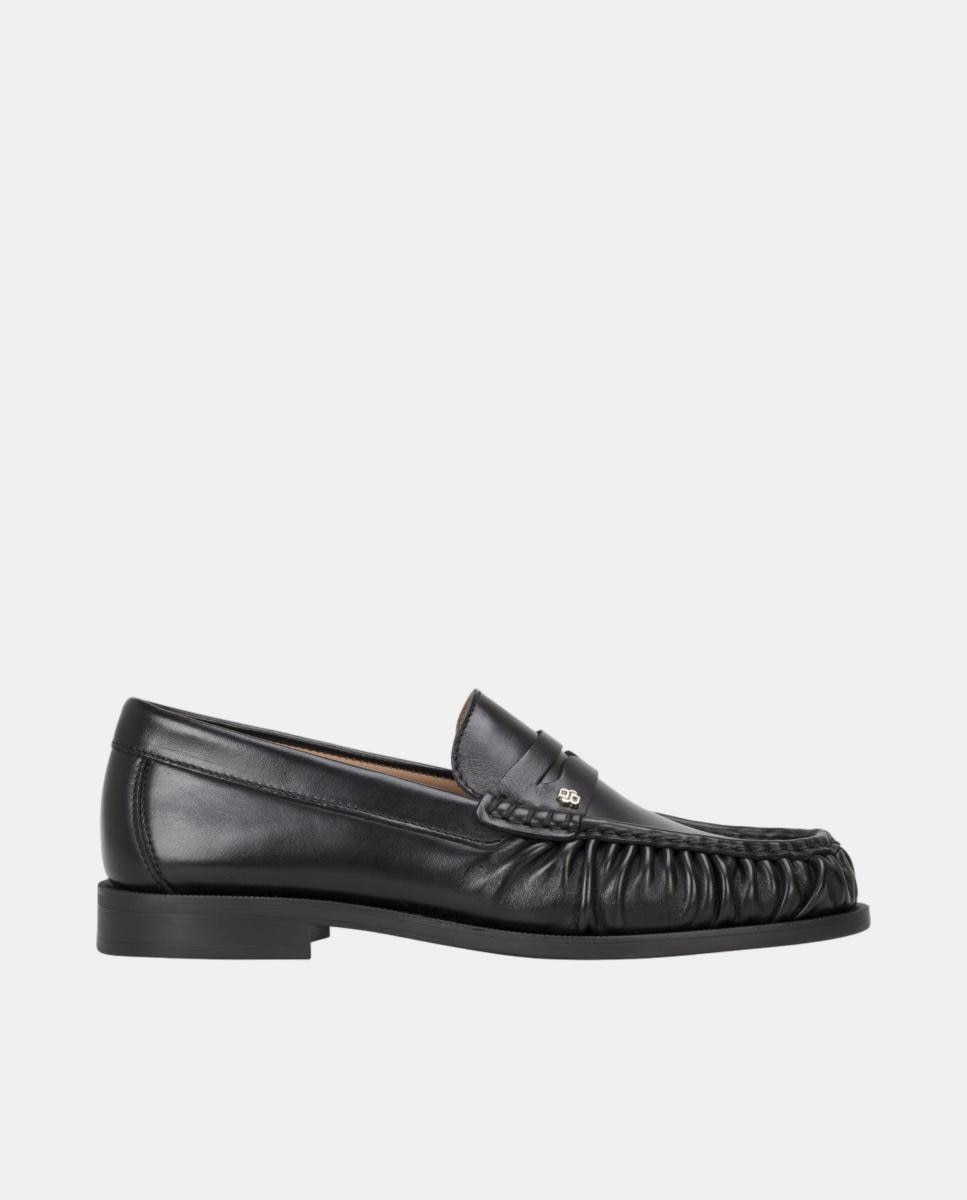 Imagem 0 de Mocassins Rasos em Pele