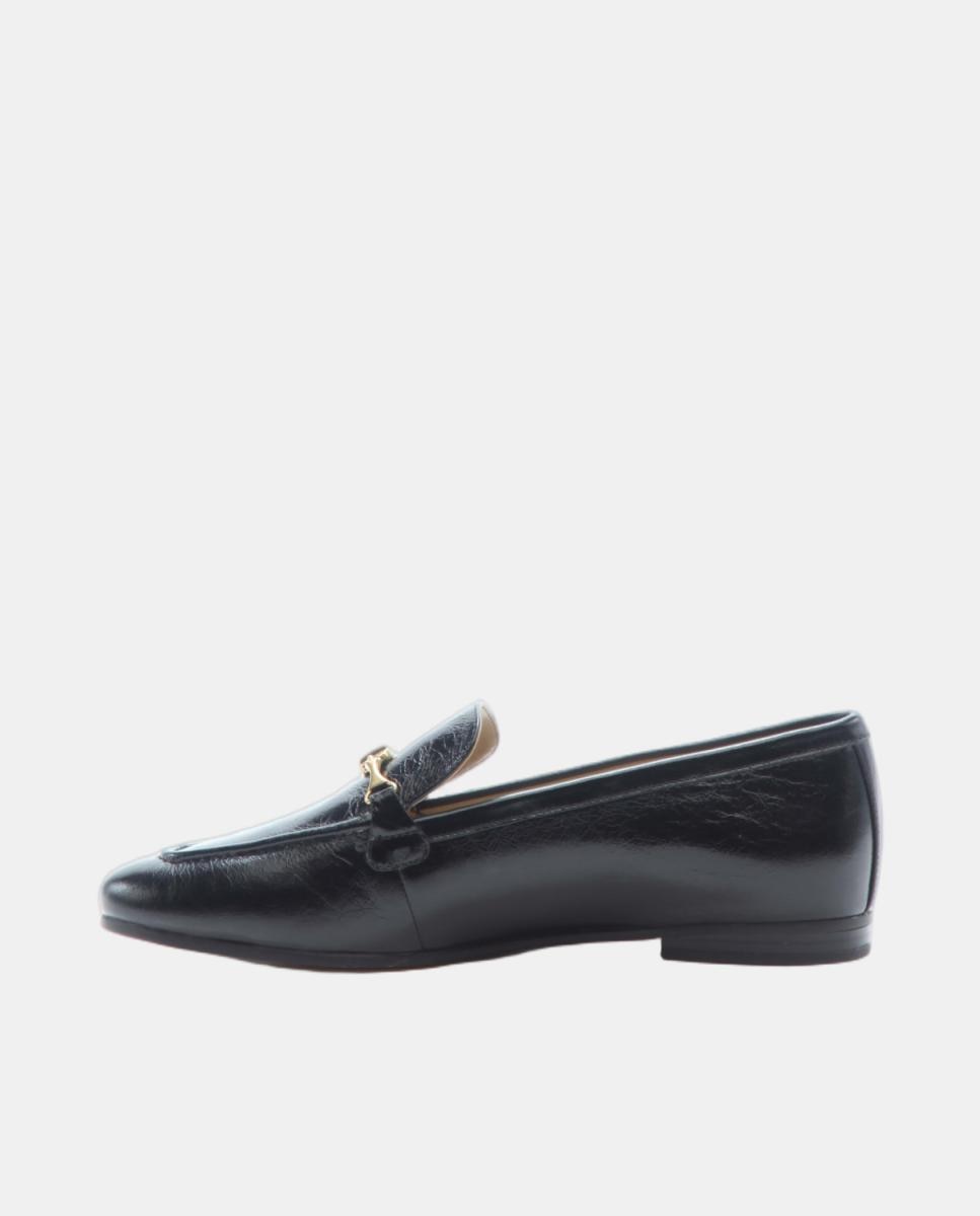 Mocassins Bryant em Pele com Estribo Dourado e Detalhe de Logótipo MK Preto-3