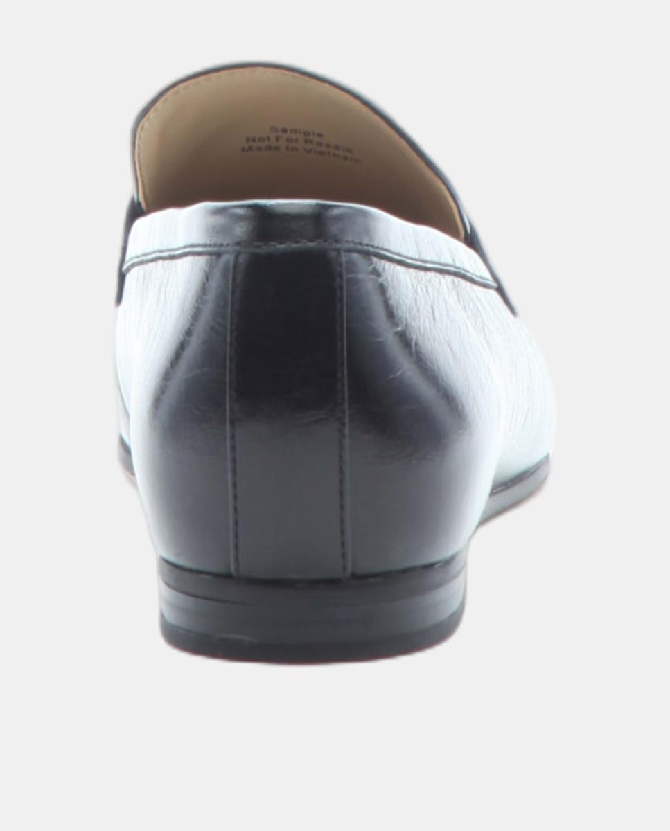 Mocassins Bryant em Pele com Estribo Dourado e Detalhe de Logótipo MK Preto-4
