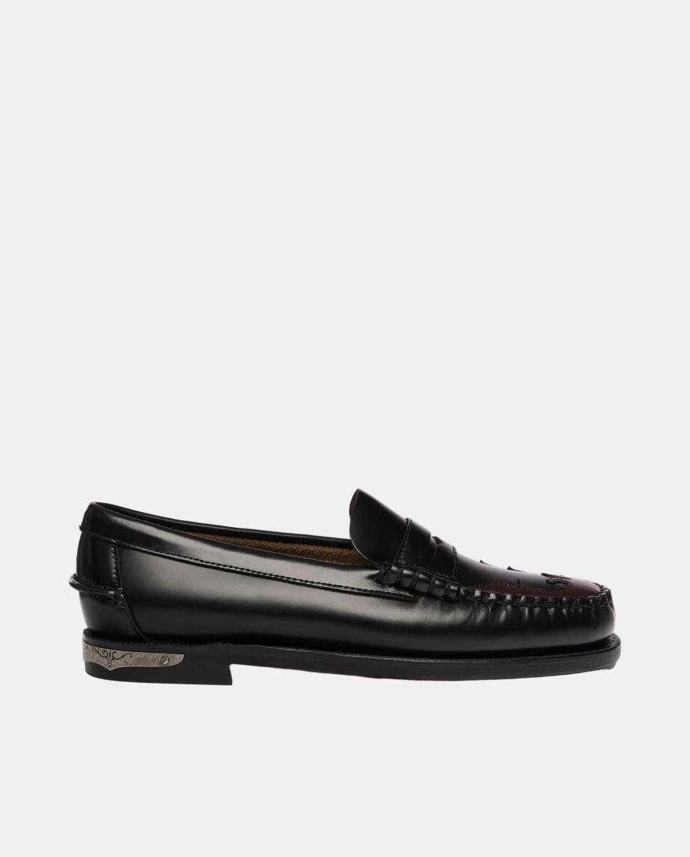 Imagen 0 de Mocasin de mujer en piel con decoración escarabeo Negro mate