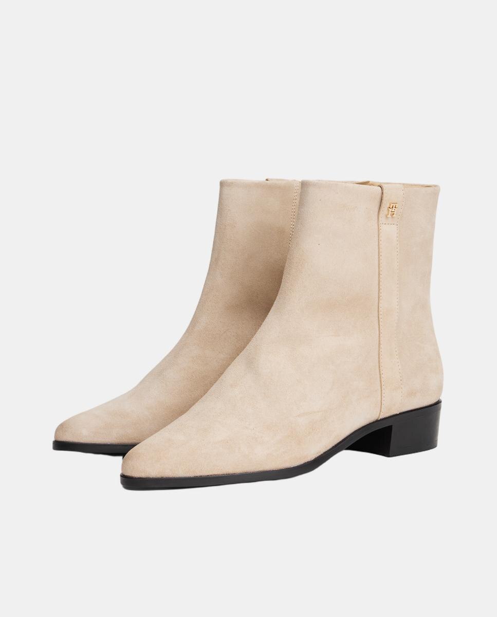 Botins em Pele com Logótipo Dourado Natural-2