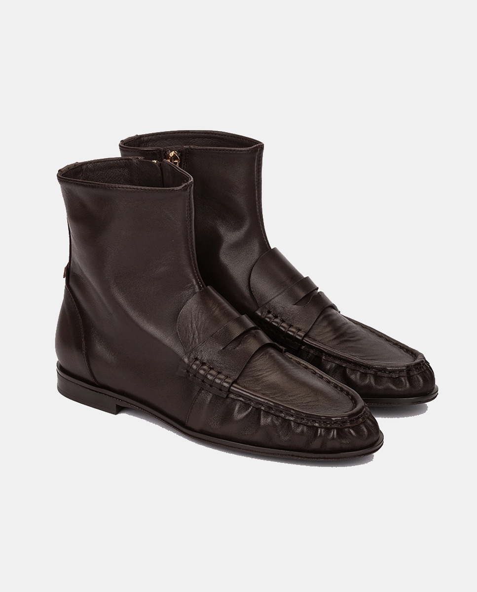 Botins em Pele com Adorno de Travessão Castanho-2