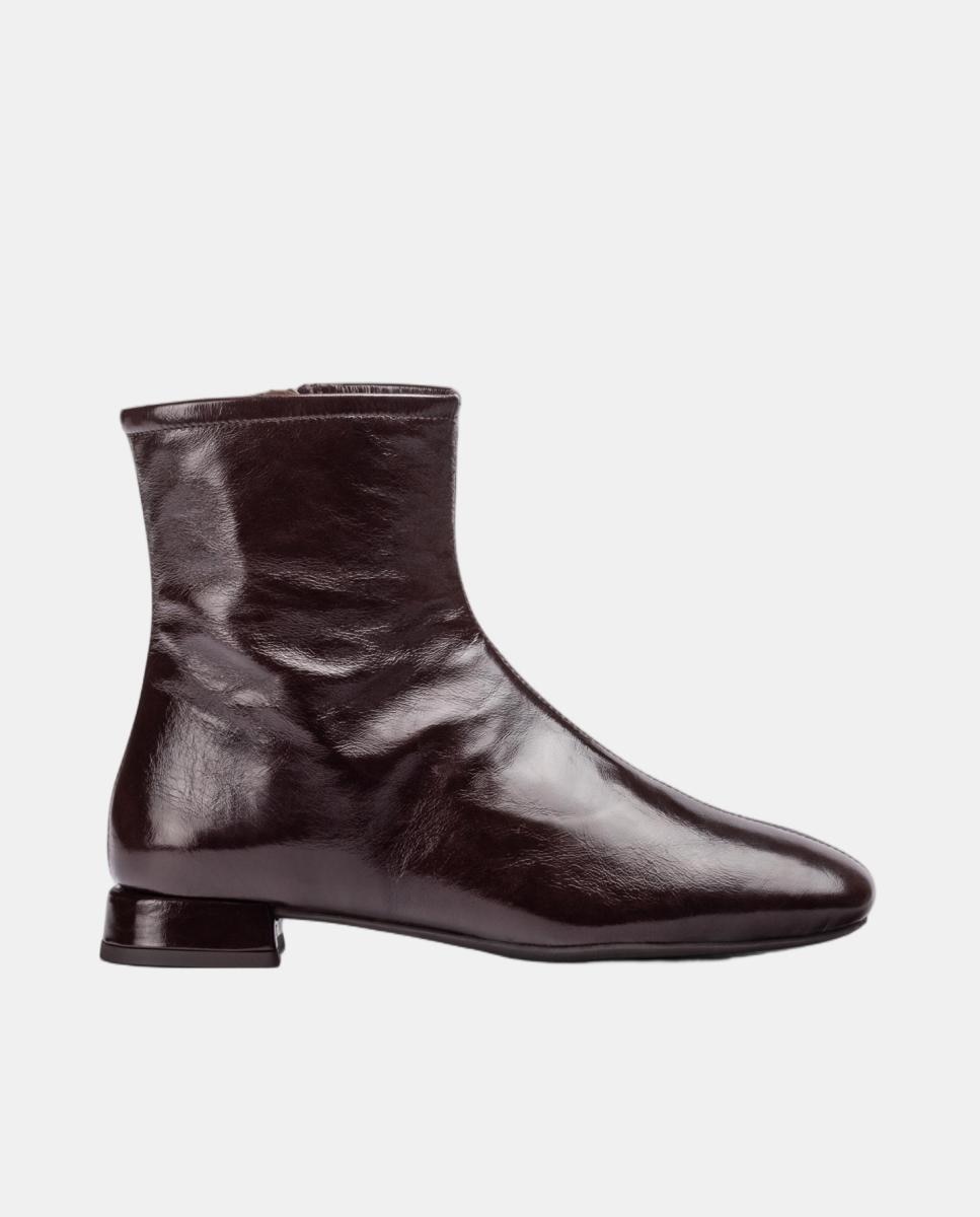 Imagem 0 de Botins em Pele com Salto Baixo