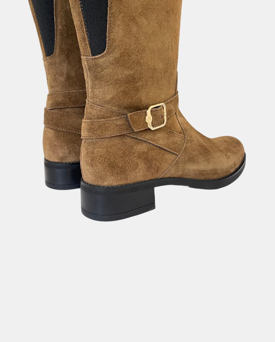 Botas em Croute com Salto Raso Couro-4