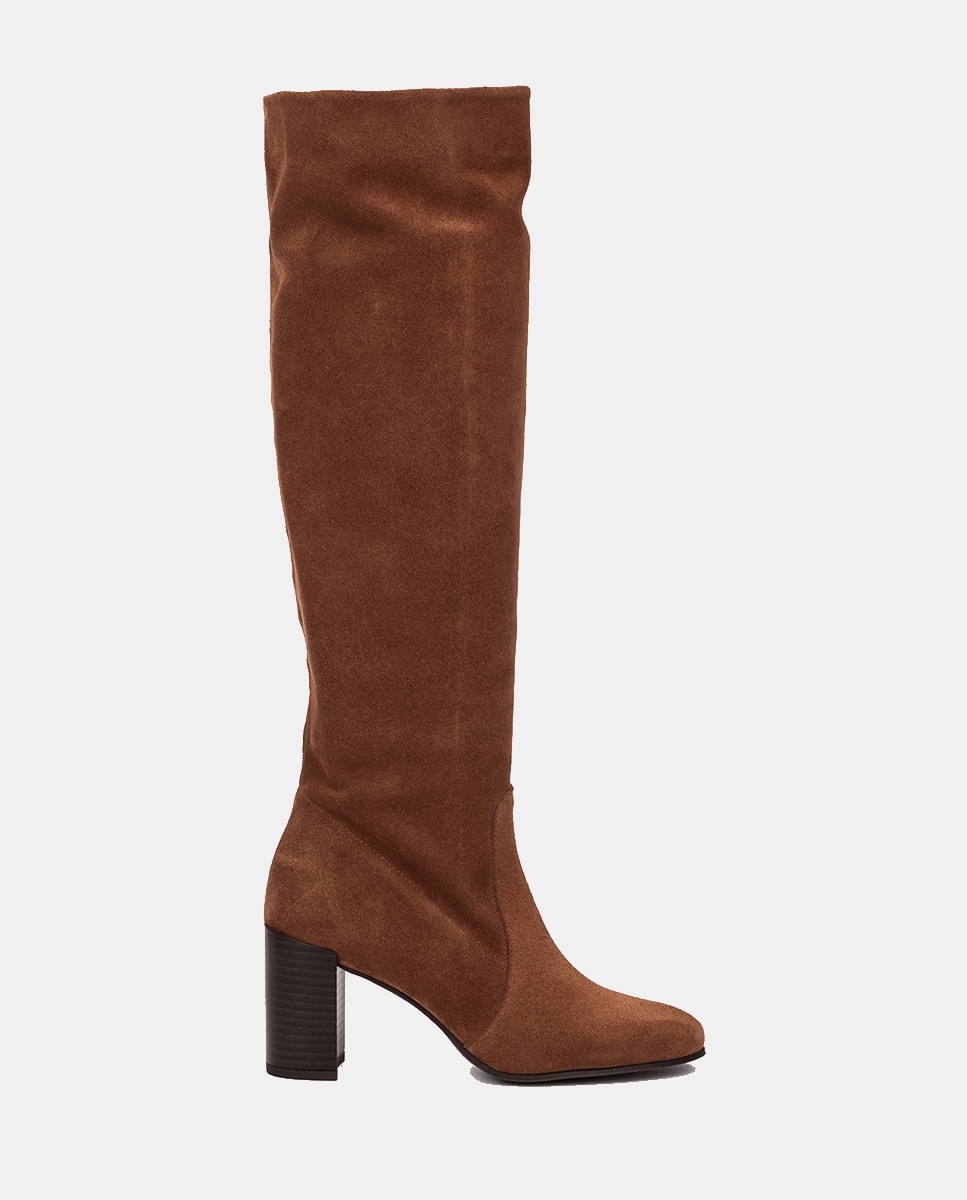 Imagem 0 de Botas Altas em Pele com Salto