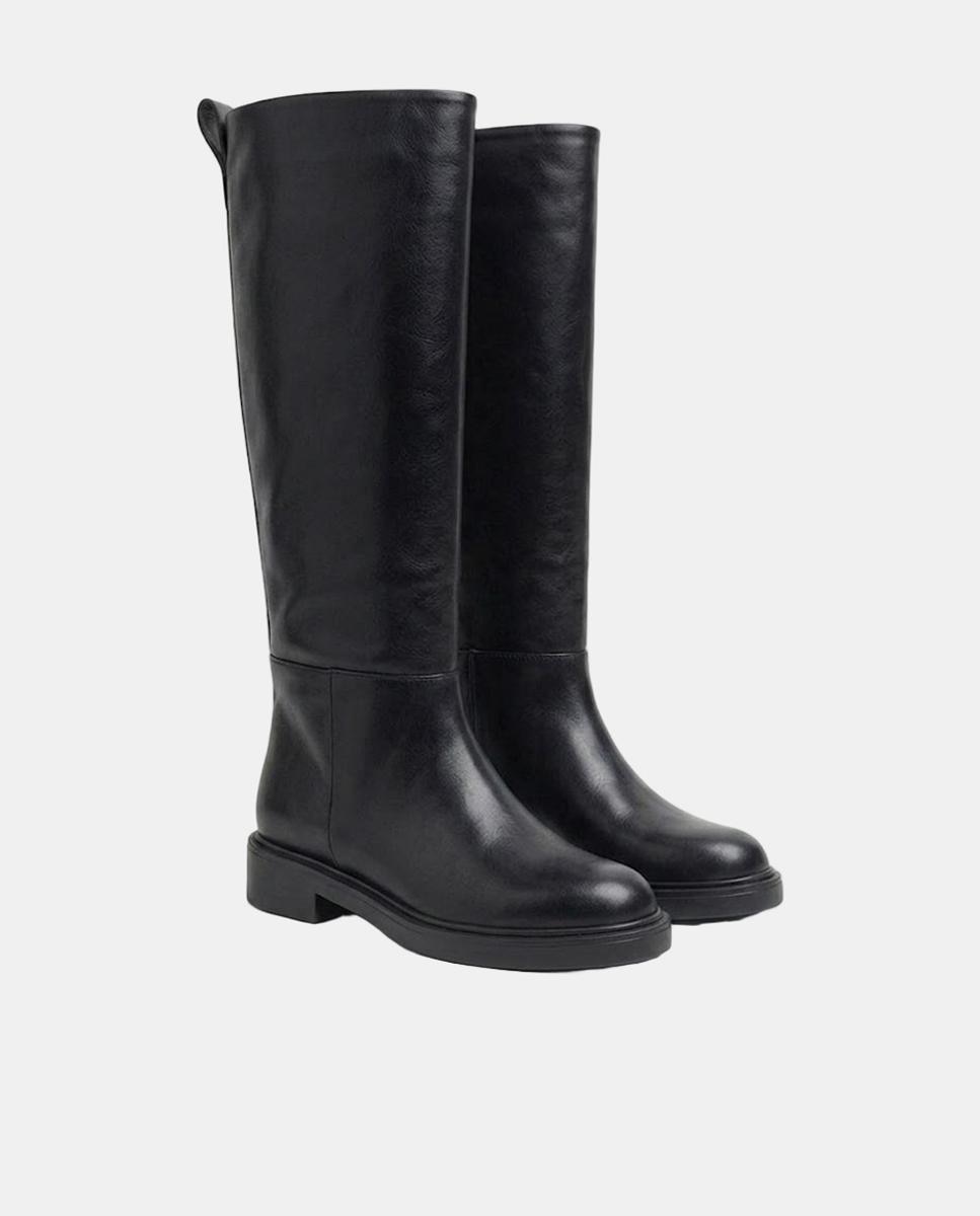 Botas em Napa Soft e Sola Extra-Light Pretos-2