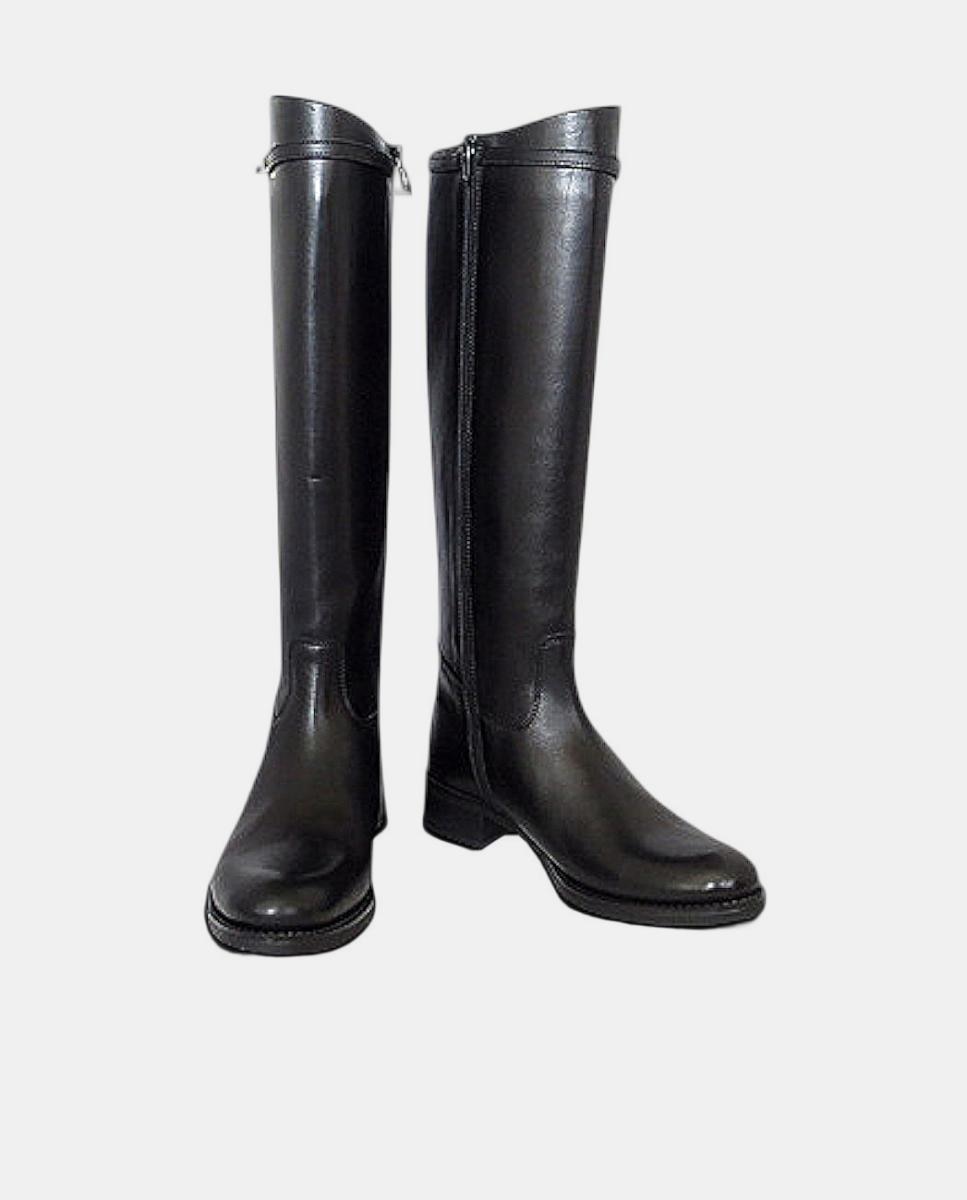 Botas Lisas em Pele com Detalhe Metálico Preto-3