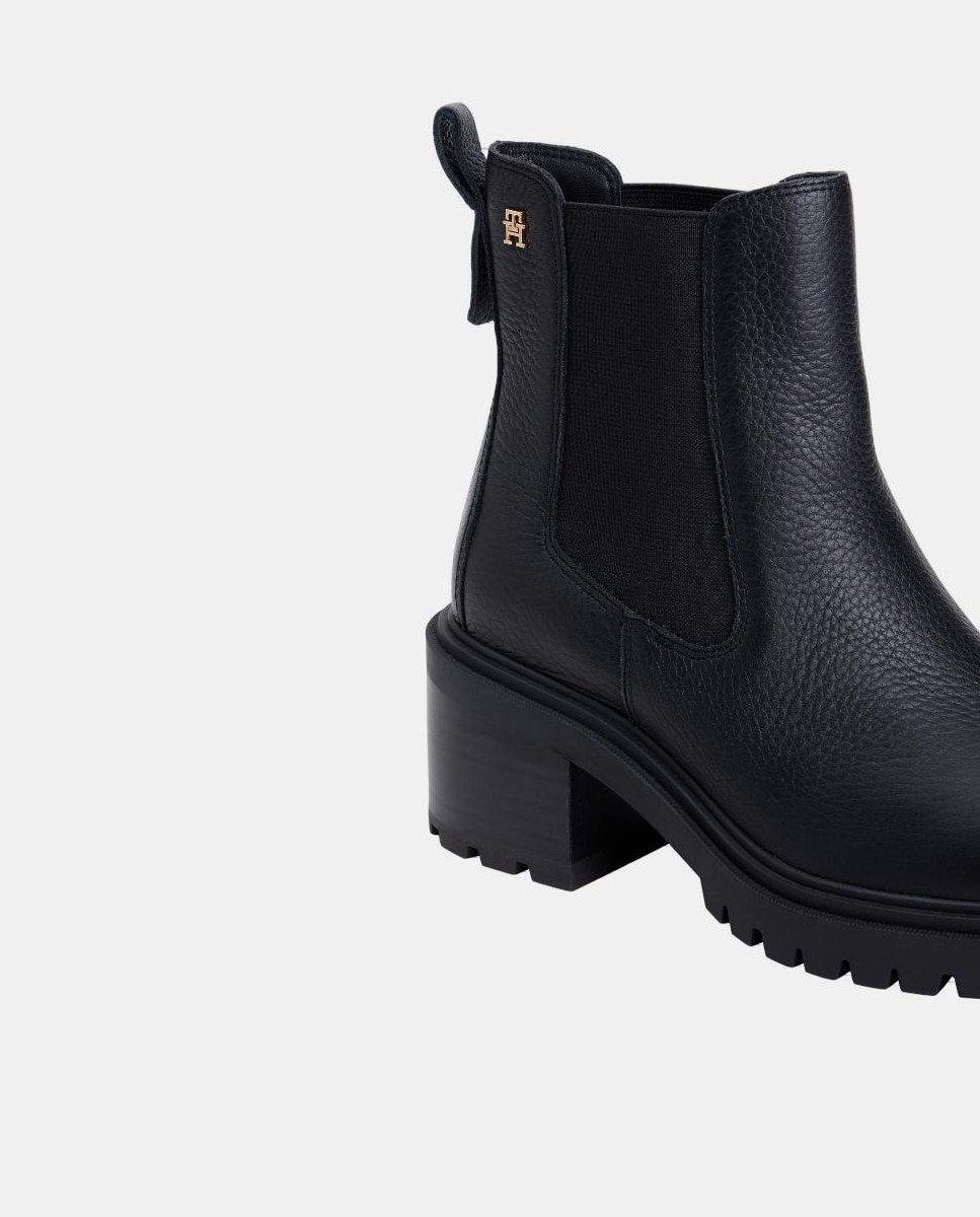 Botins em pele com tacão Preto-6