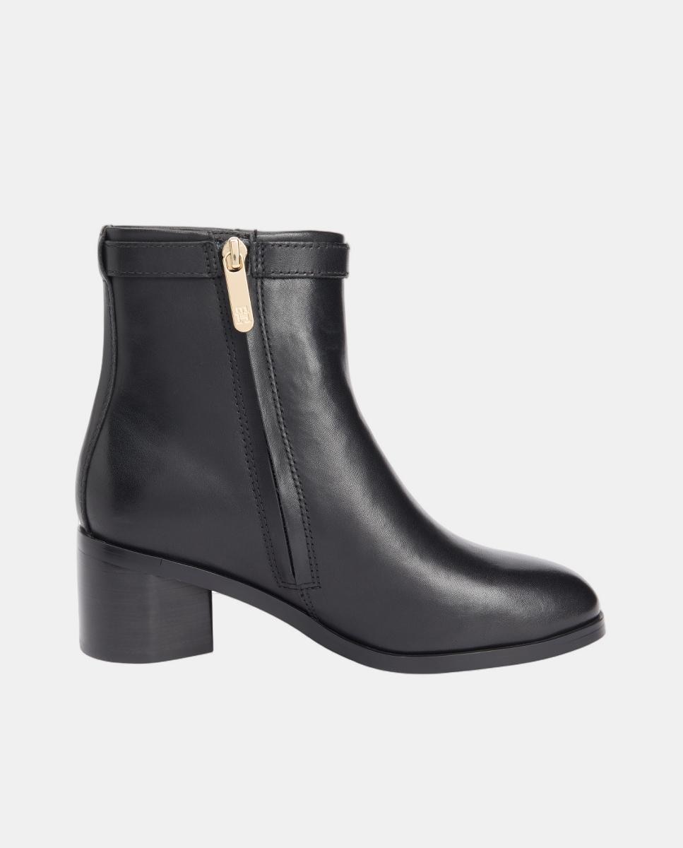 Botins Chelsea em Pele com Salto Preto-3