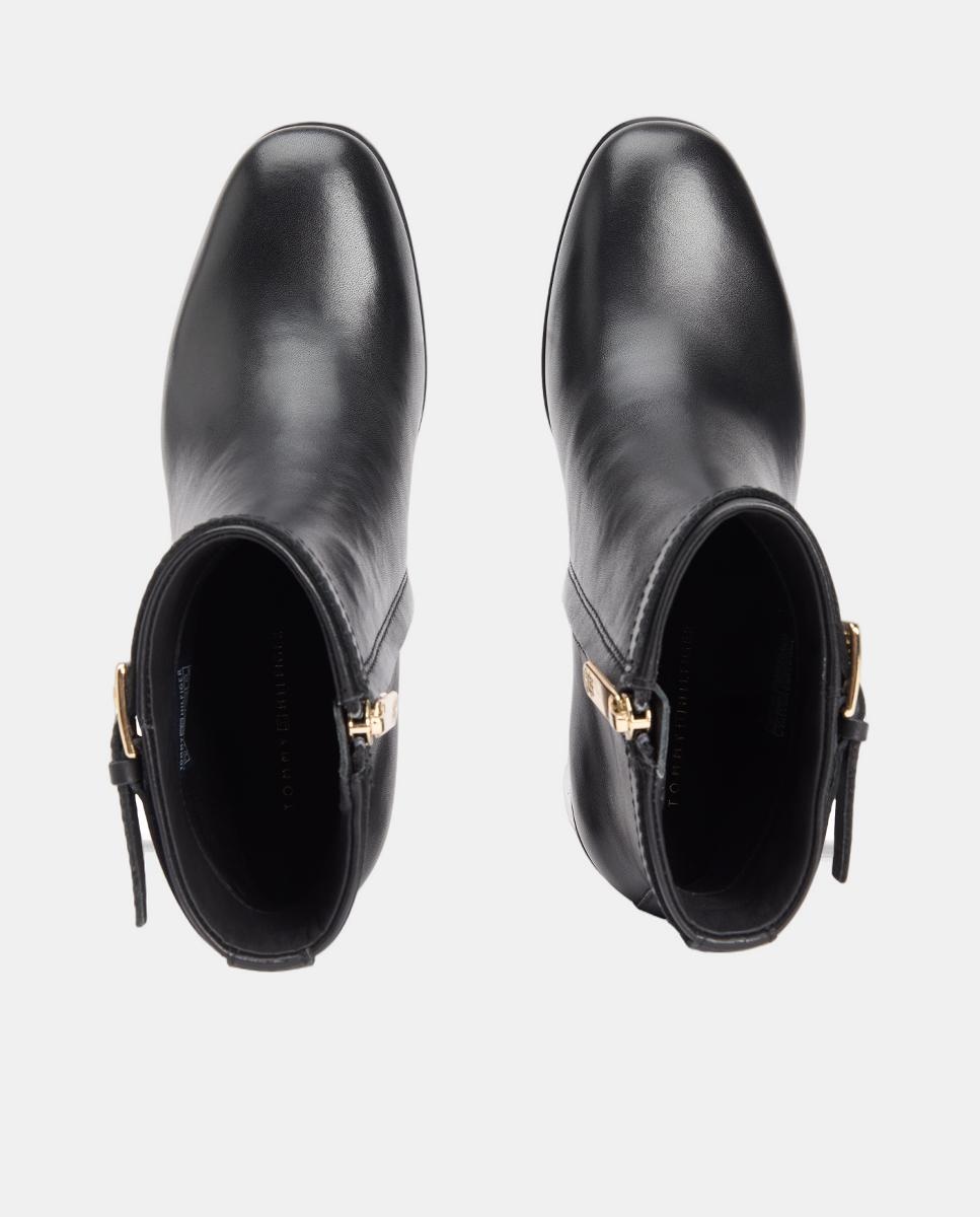 Botins Chelsea em Pele com Salto Preto-5