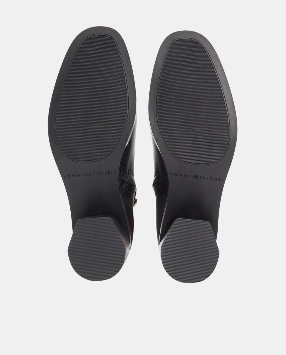 Botins Chelsea em Pele com Salto Preto-7