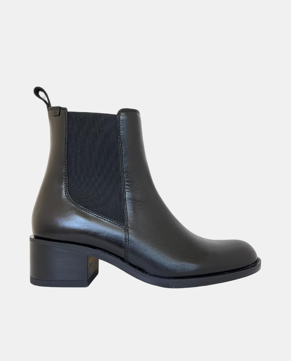 Imagem 0 de Botins Tipo Chelsea com Salto de Bloco e em Pele