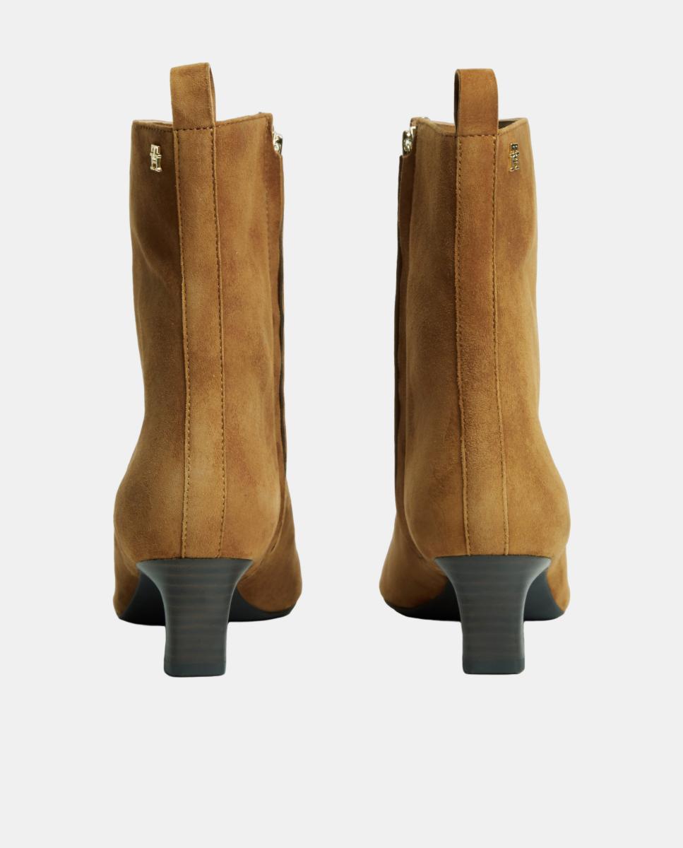 Botins de Salto Kitten em Pele TH Castanho-6