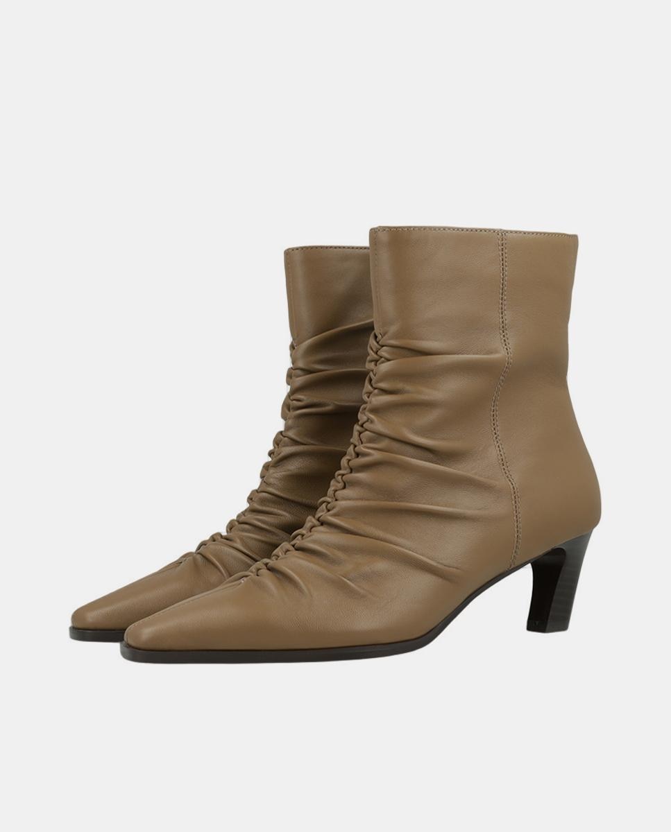Botins de Salto com Peito do Pé Franzido – Cor de Vison Castanho-2
