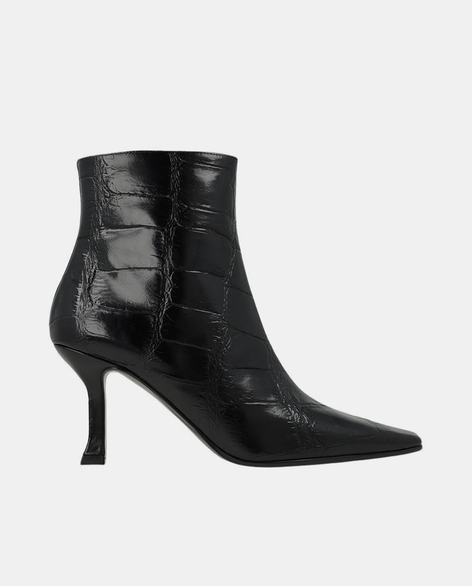 Imagem 0 de Botins de Salto em Pele Gravada – Preto