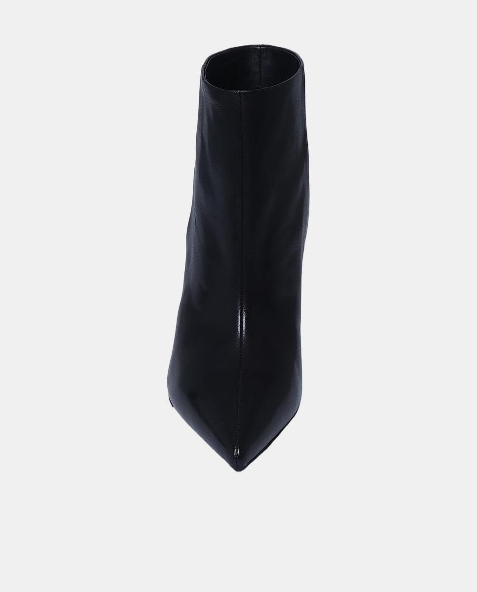 Botins em Pele com Salto Preto-2