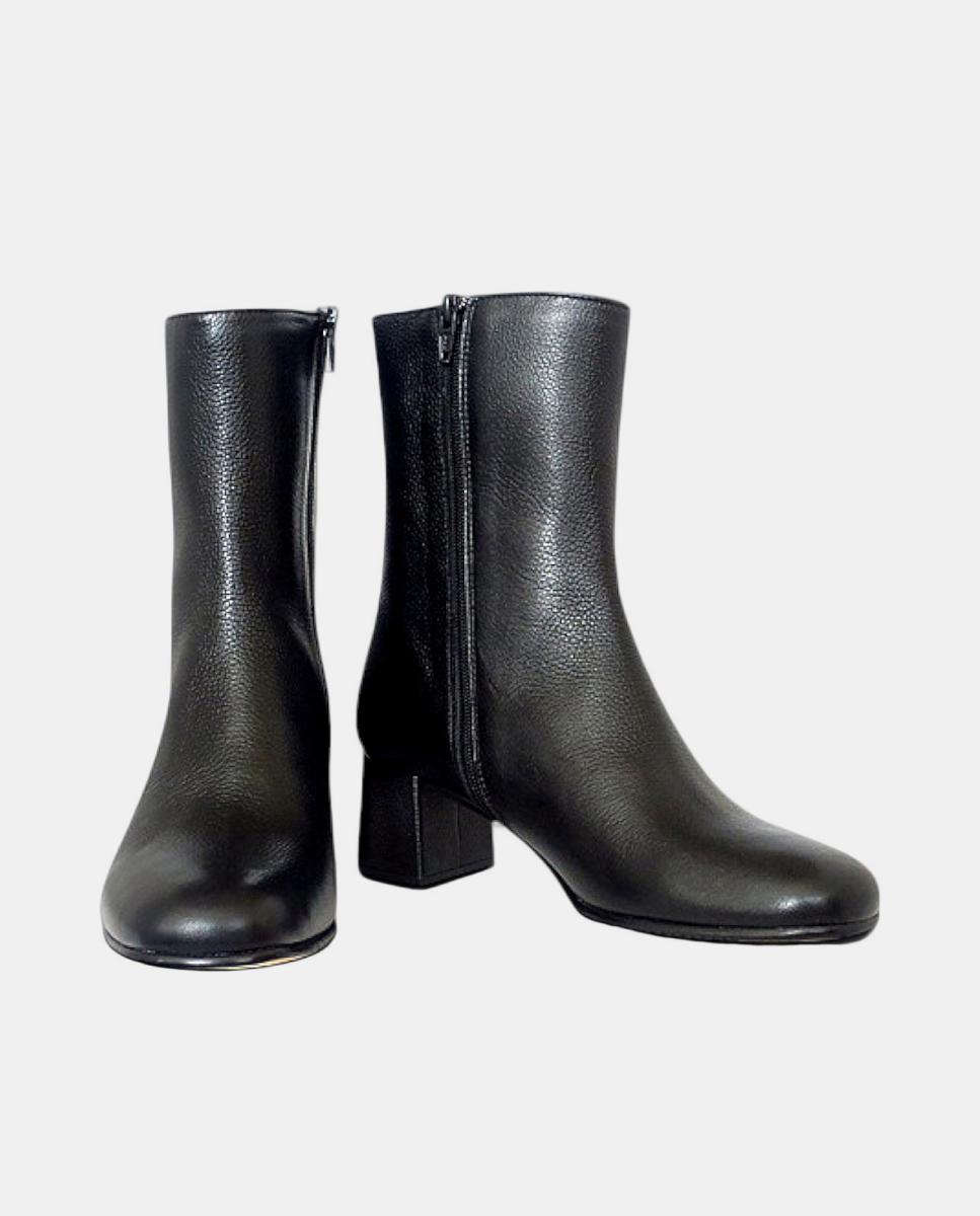 Botins de Salto Lisos em Pele Preto-3