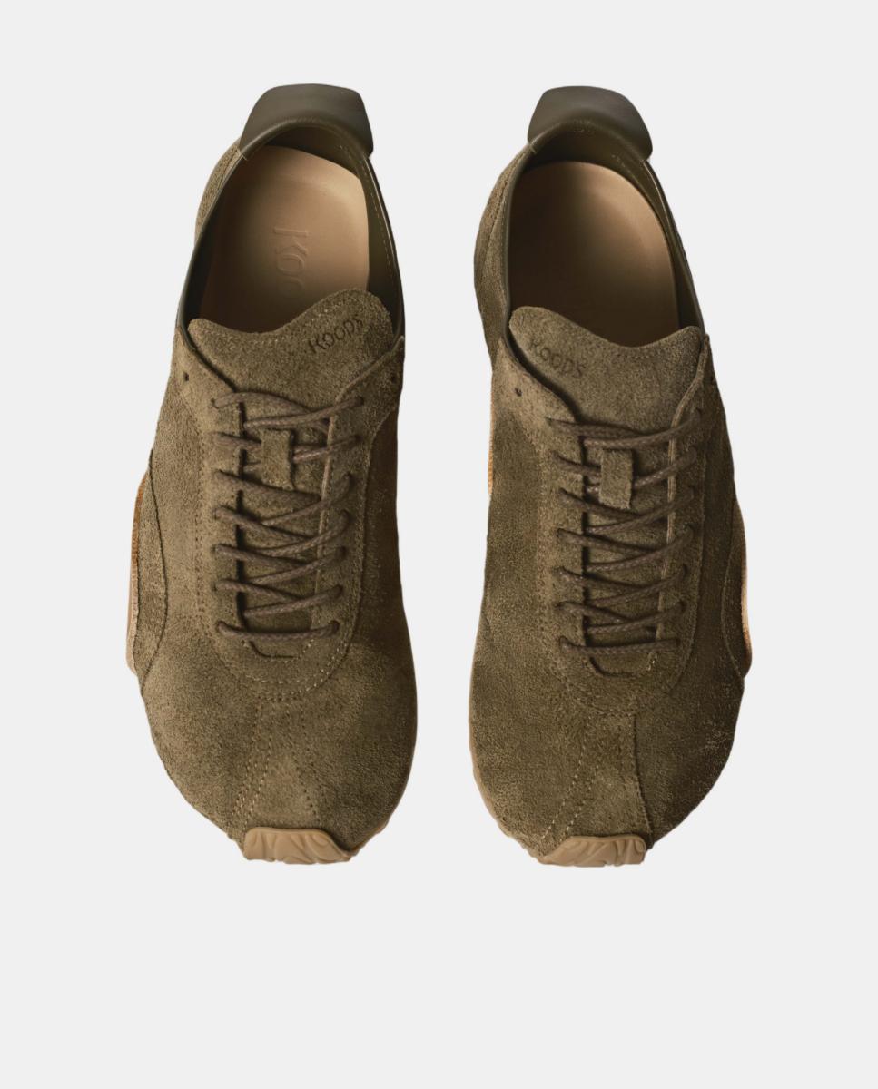 Sapatilhas unisex em pele e sola rasa sem drop. Verde-escuro-2