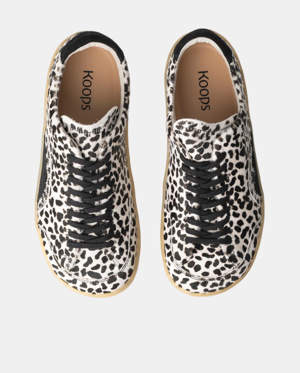 Sapatilhas unisex em pele e sola rasa sem drop. Multicolor-2