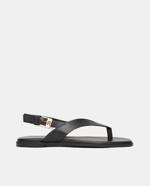 Imagem 0 de Sandálias em Pele com Fivela