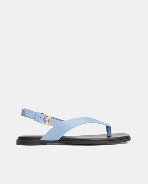 Imagen 0 de Sandalia de piel con hebilla