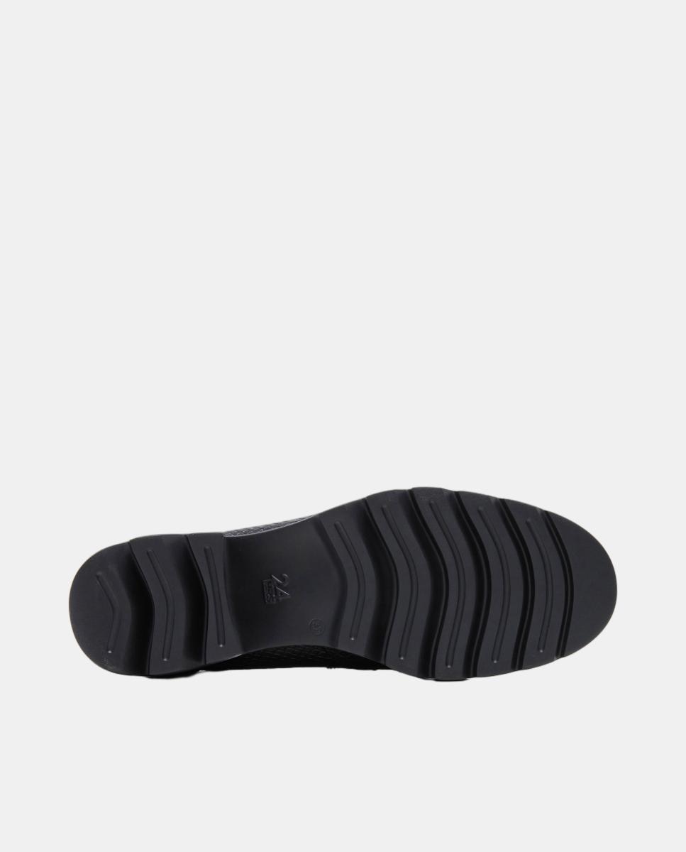 Mocassins em Napa com Sola Tipo Truck Preto-4