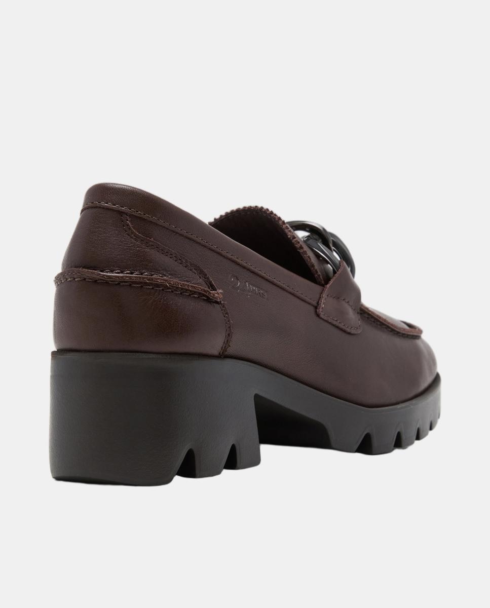 Mocassins em Napa com Sola Tipo Truck Castanho-3