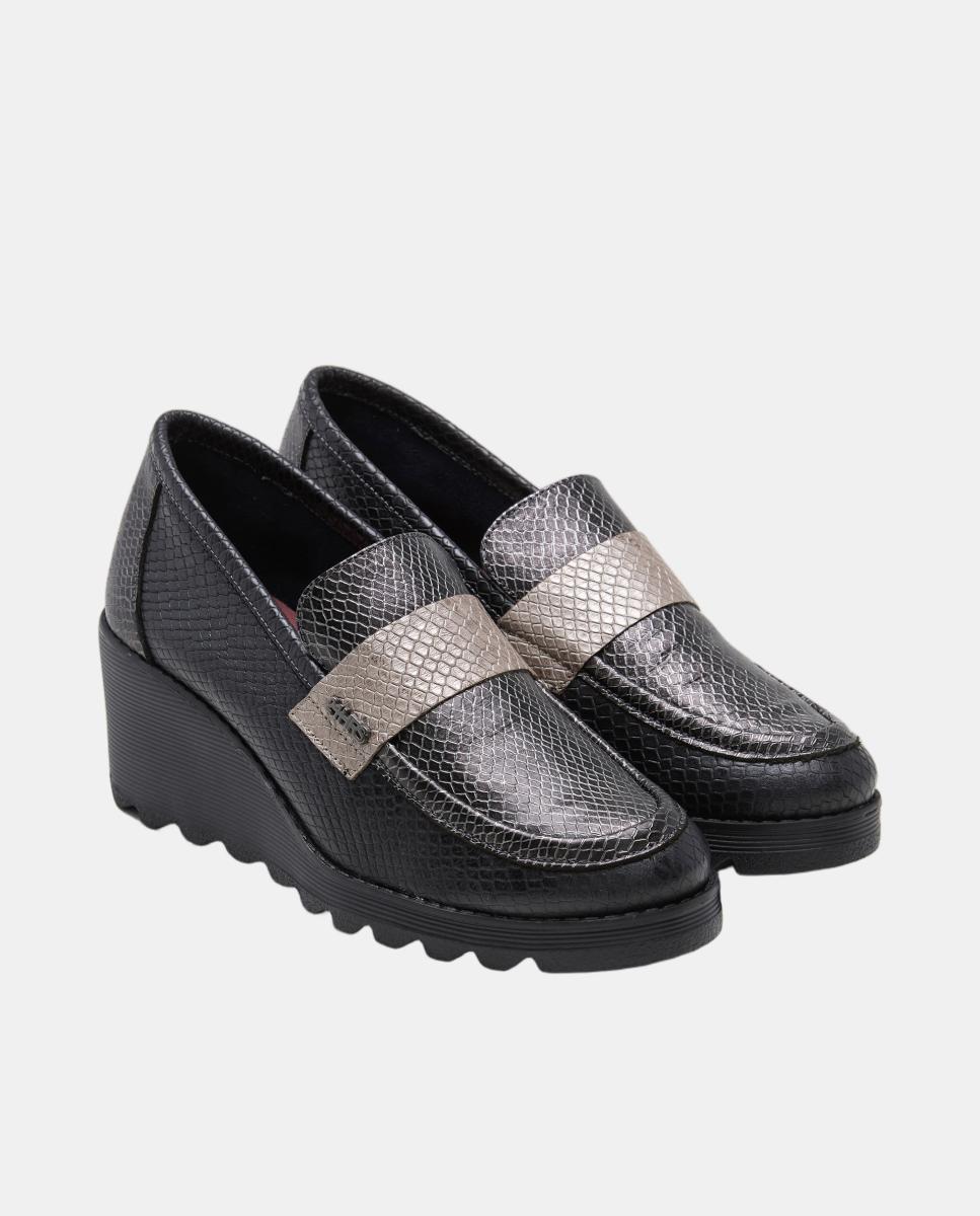 Mocassins em Pele com Efeito de Serpente na Cunha Preto-3