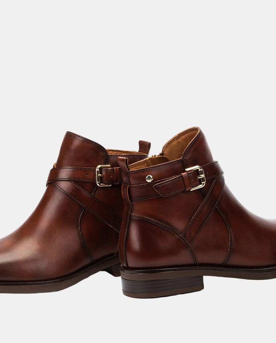 Botins com Salto Raso e em Pele Castanho-chocolate-5