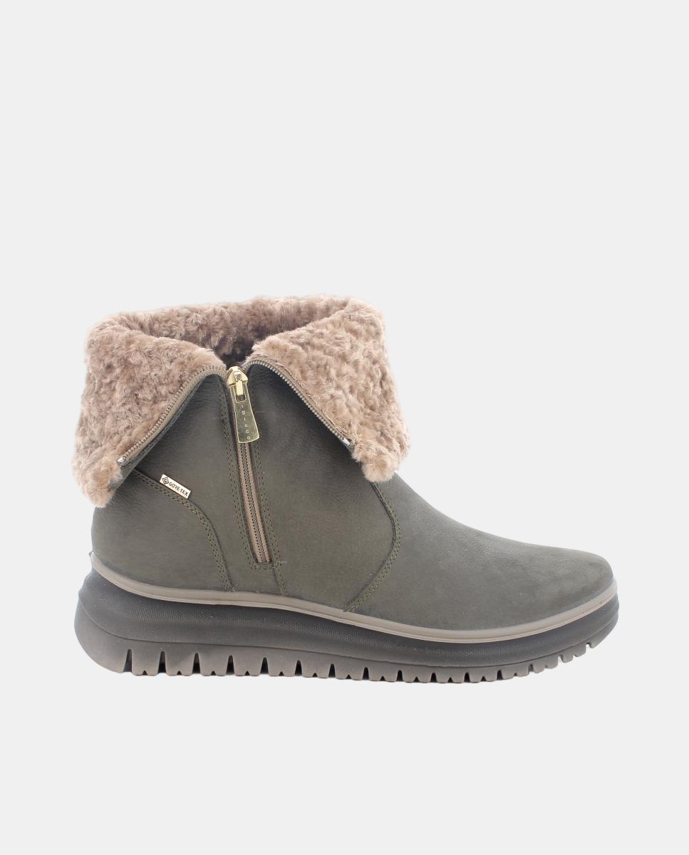 Imagen 0 de Botín de mujer, en piel nubuck, forro Goretex y pelo, cierre con cremallera lateral Verde militar
