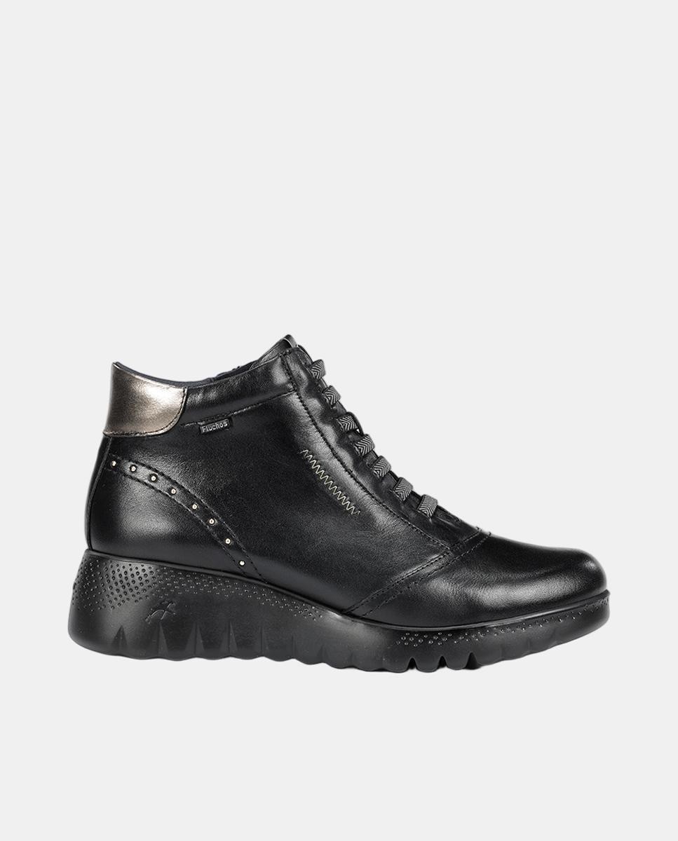 Imagen 0 de Botines de mujer en piel con cierre de cremallera Negro
