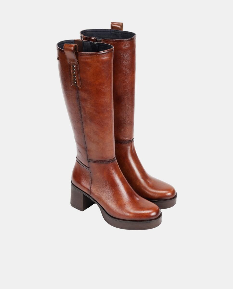 Botas em Pele com Salto Couro-5