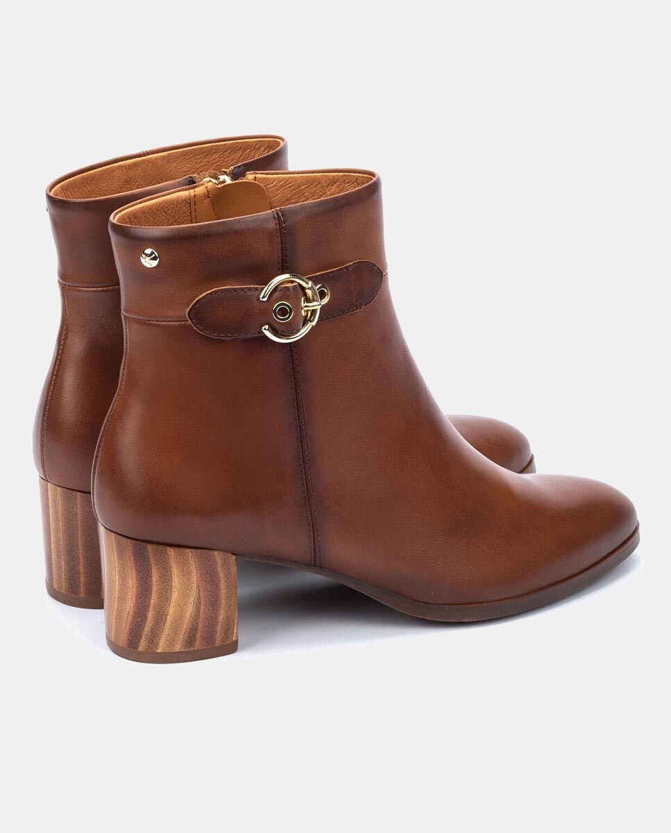 Botins com Salto Pintado e em Pele Castanho-claro-3