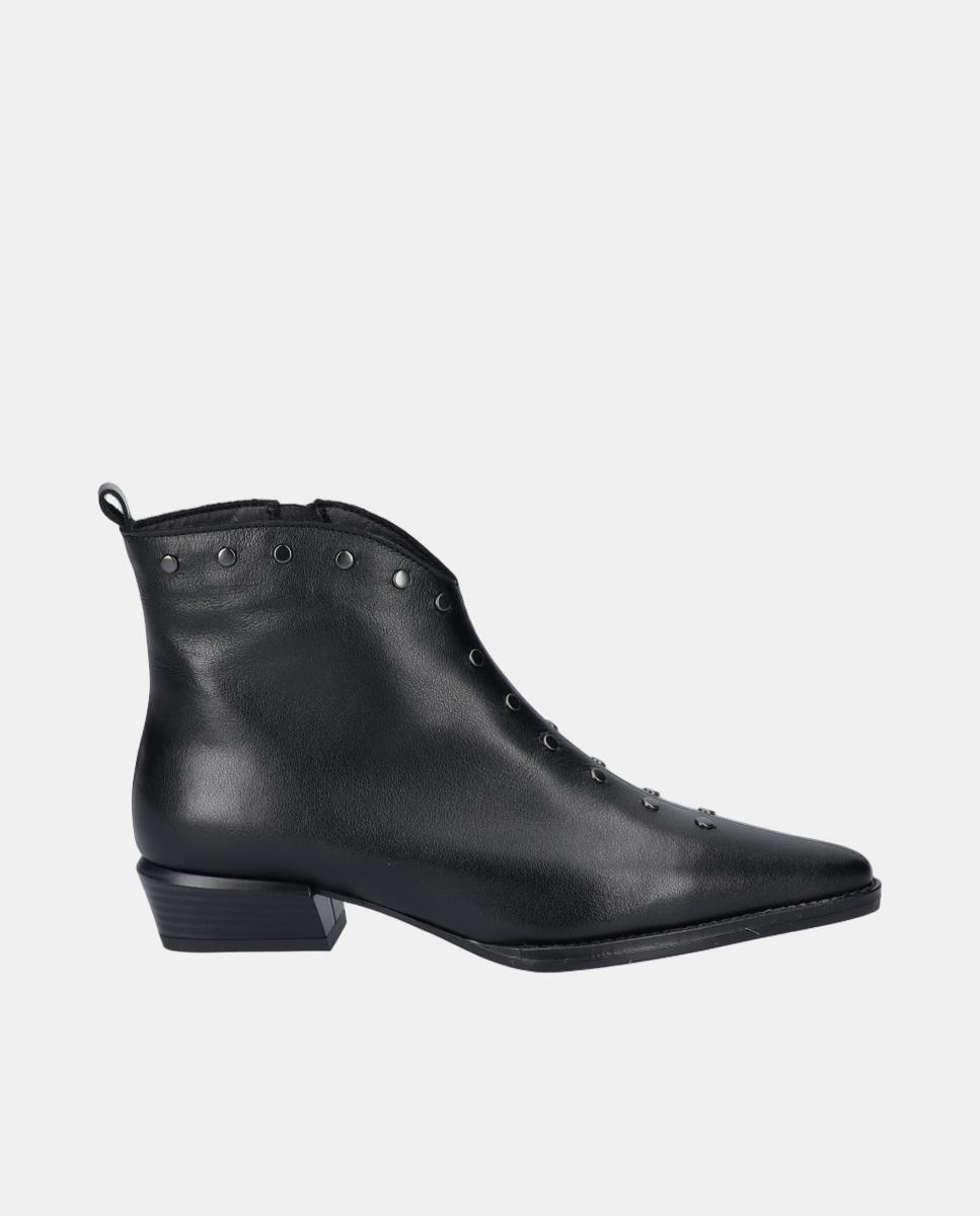 Imagem 0 de Botins Cowboy de Salto Baixo em Pele com Tachas