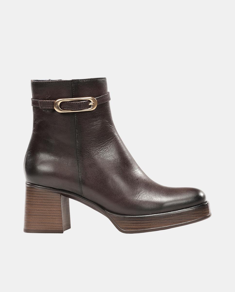 Imagen 0 de Botas altas de mujer en piel con tacón bloque extra ligero Marrón chocolate