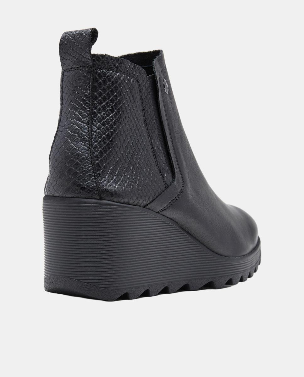 Botins de Cunha em Pele Preto-3