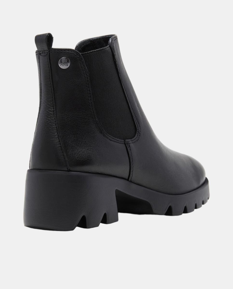 Botins Tipo Chelsea em Pele com Salto de Bloco Preto-3