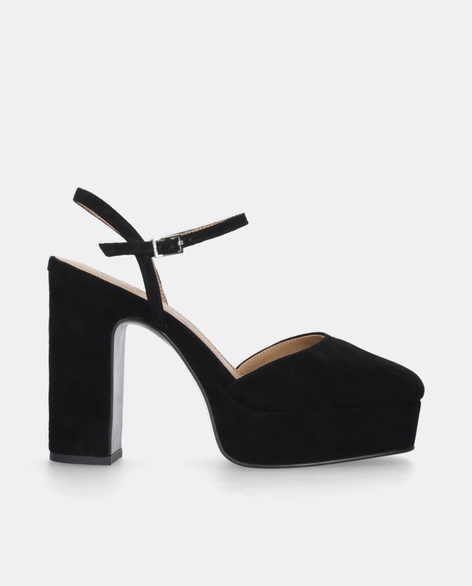 Imagem 0 de Sapatos de Salto de Camurça com Salto Tipo Bloco