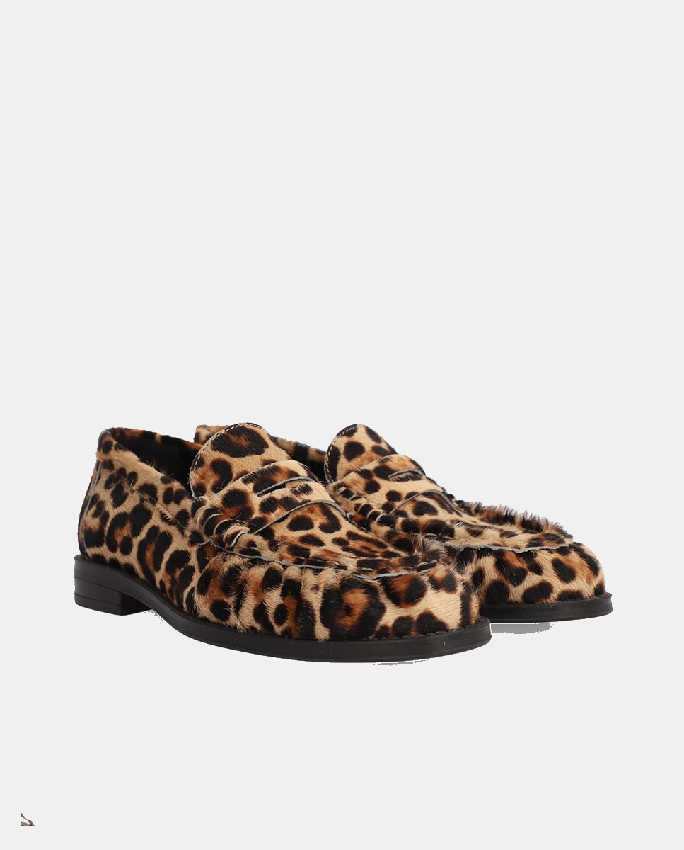 Mocassins em Pele com Animal Print de Leopardo, Sola de Borracha TPR e sem Fecho Multicolor-2