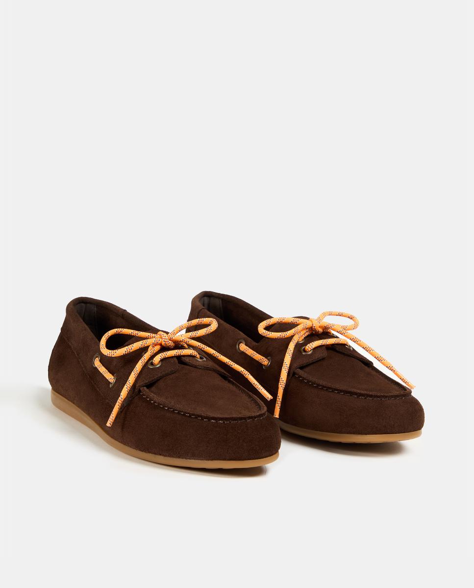 Sapatos Rasos Tipo Náuticos em Pele Castanho-2