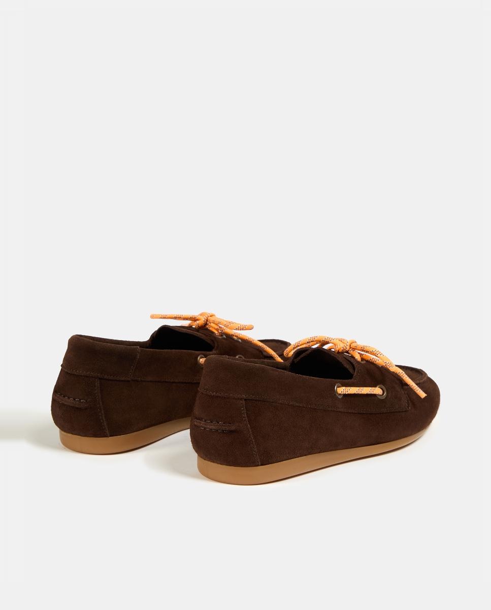 Sapatos Rasos Tipo Náuticos em Pele Castanho-4