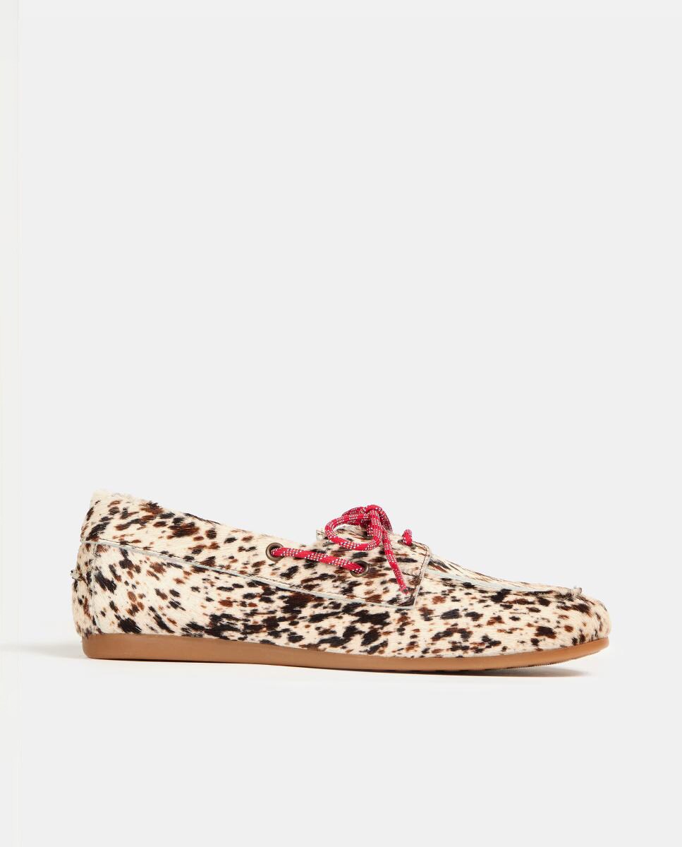 Imagen 0 de Zapato plano de mujer tipo nautico en piel Multicolor