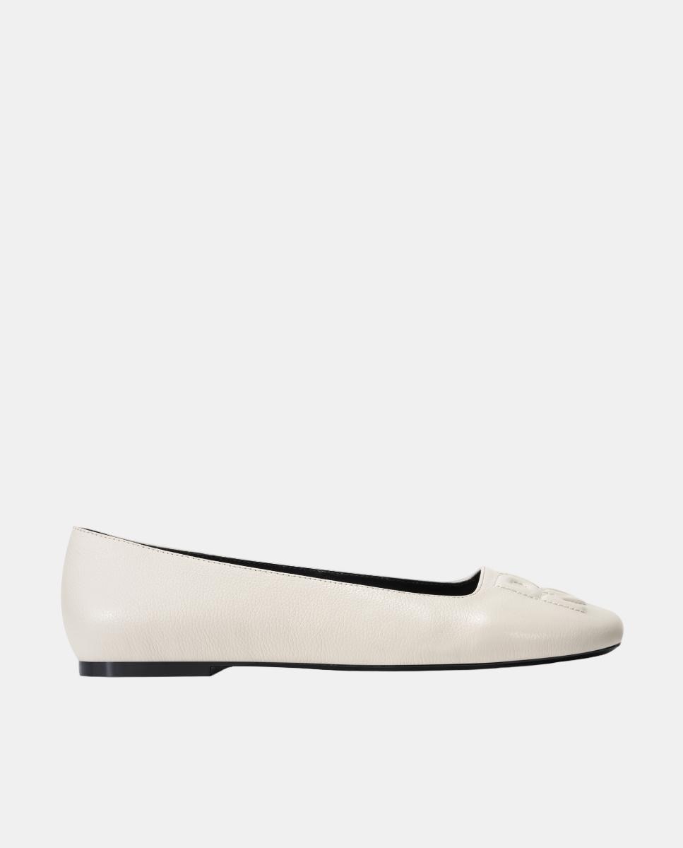 Imagem 0 de Sapatos Rasos Tipo Sabrinas