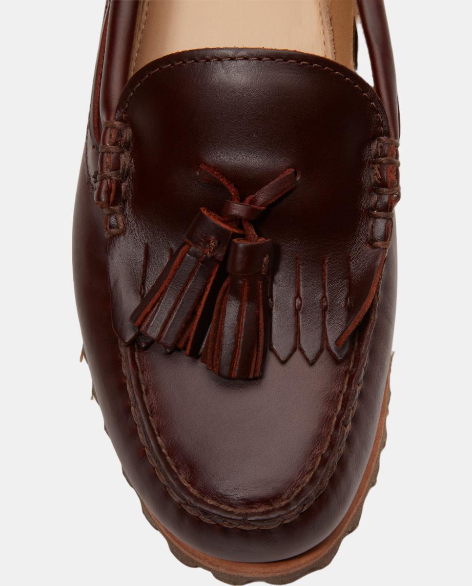 Mocassins com Borlas Authentic em Pele Castanho-8