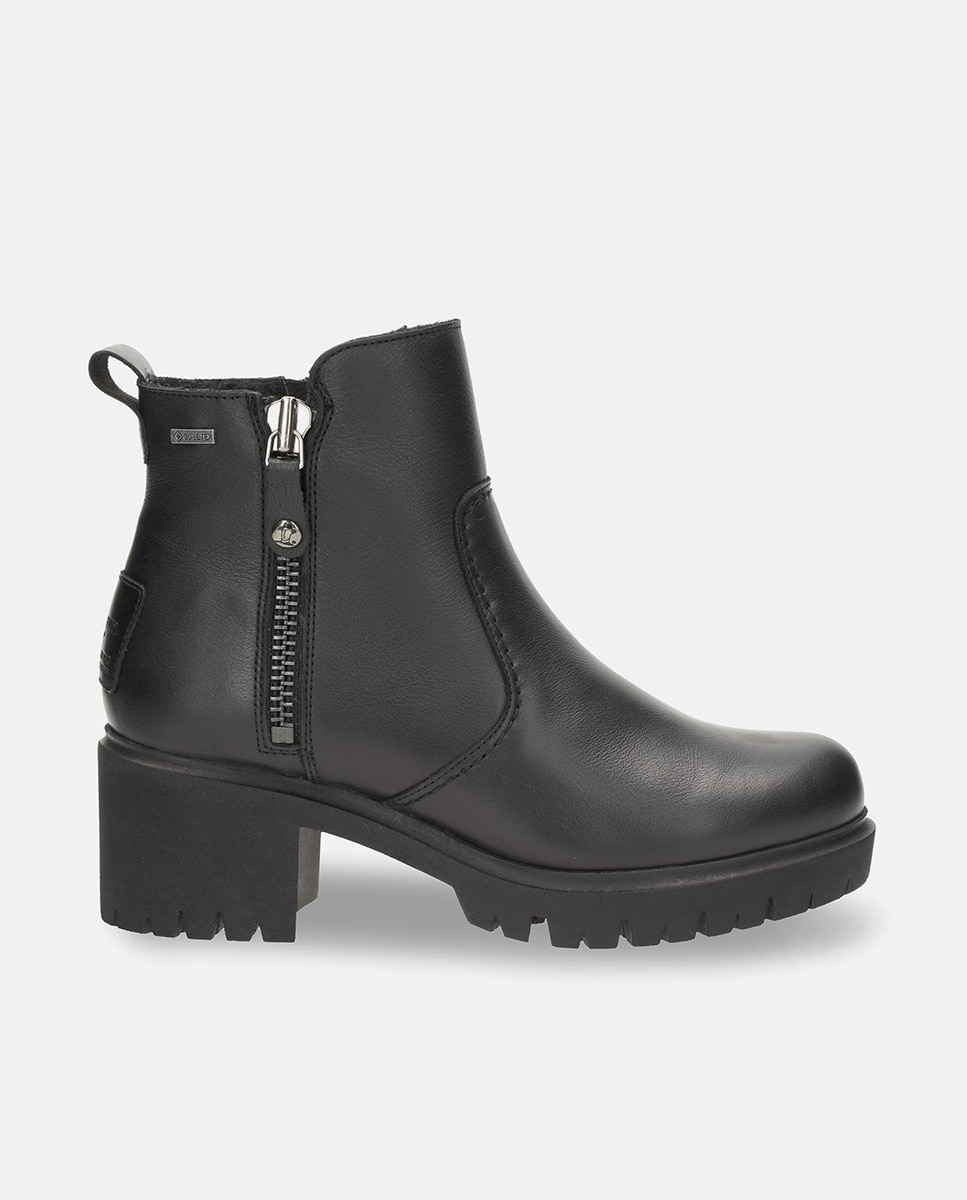 Imagem 0 de Botins em Pele e com Forro de Goretex