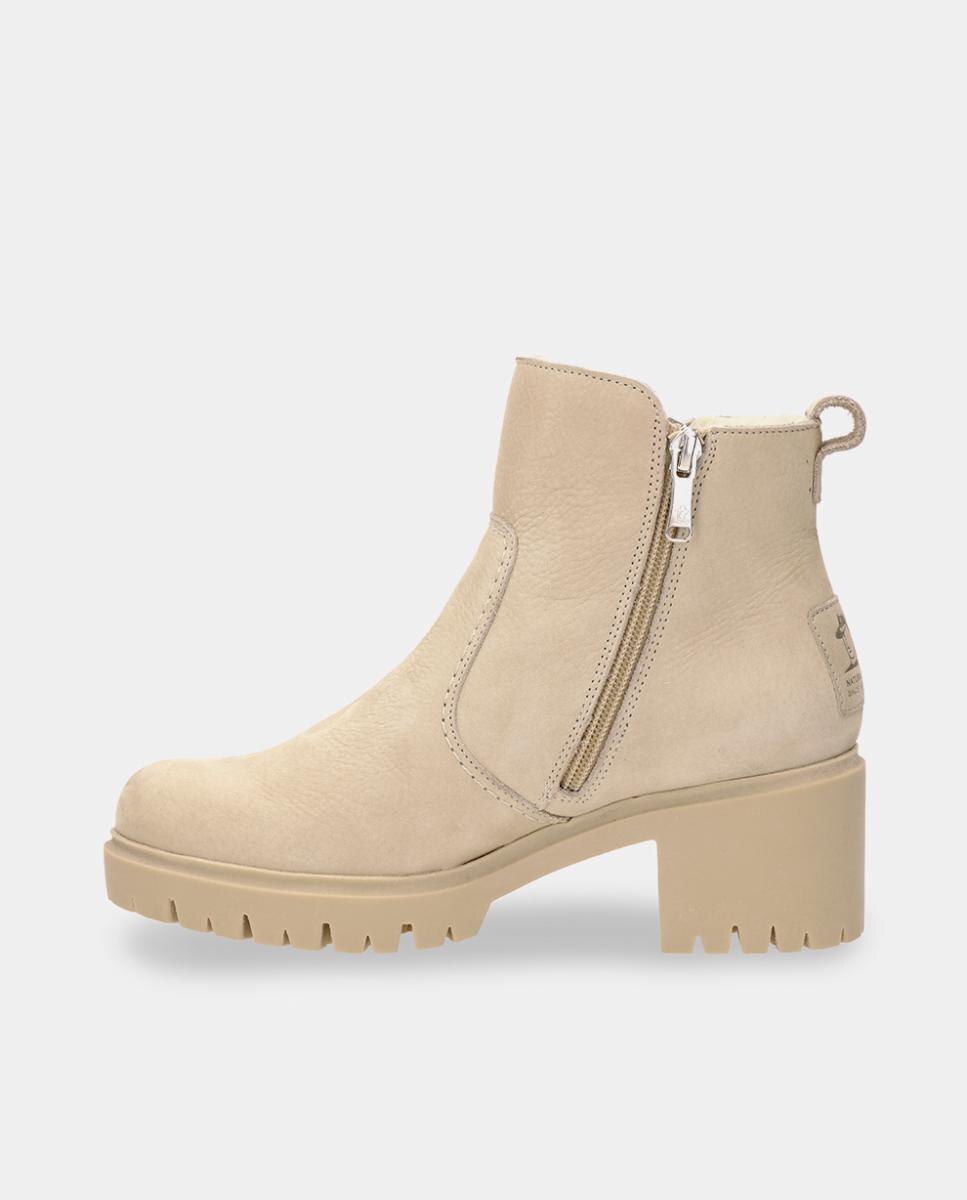 Botins em Pele e com Forro de Goretex Cru-5