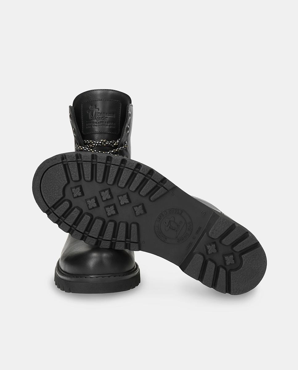 Botas em Pele e com Forro de Goretex Preto-4
