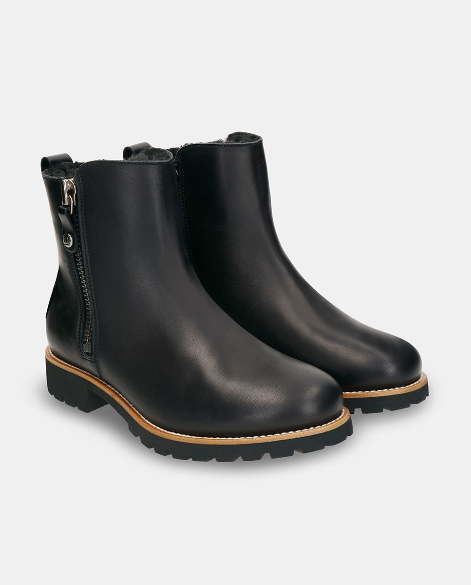 Botas em Pele e com Forro de Pelo Sintético Preto-4