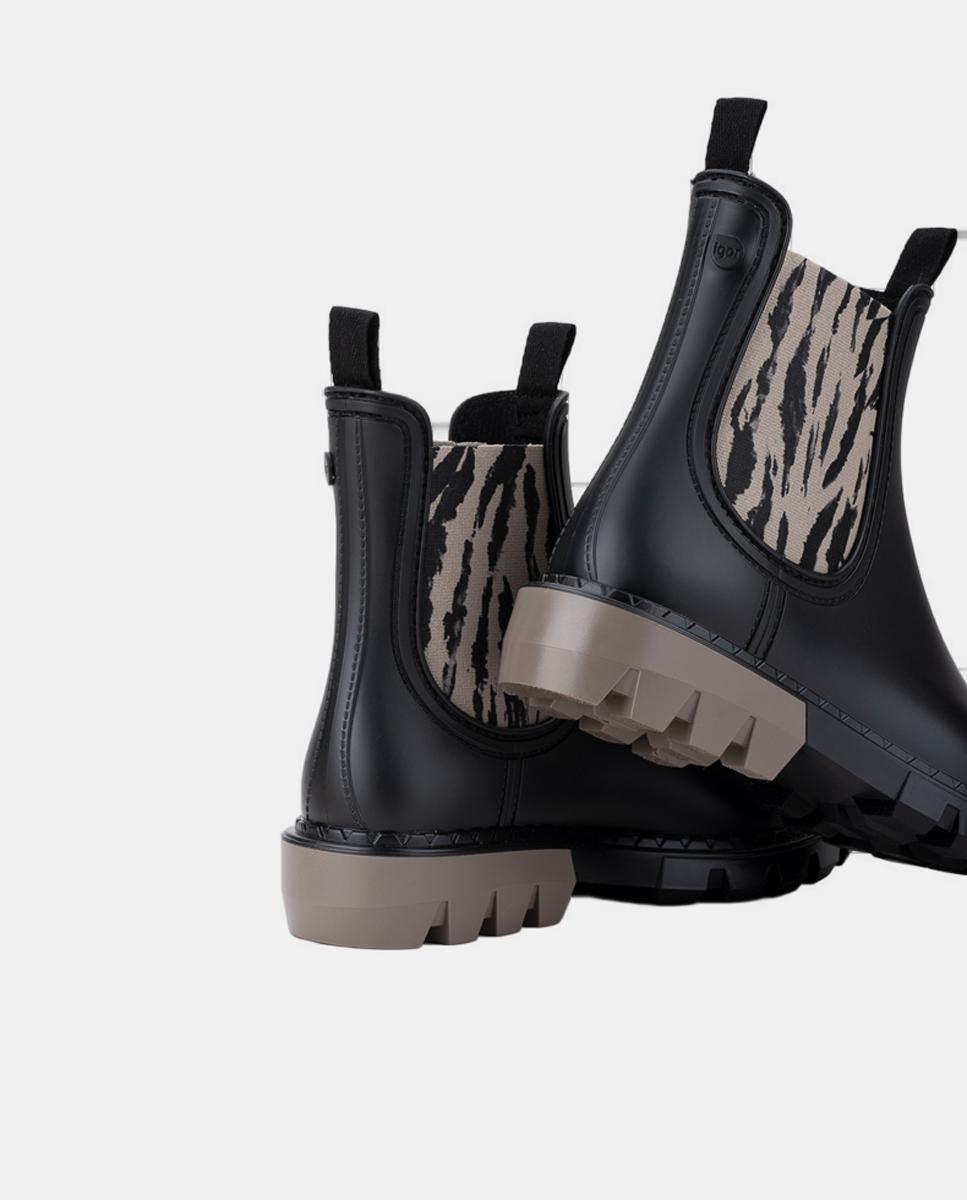 Galochas Tipo Botins com Sola Track e Puxadores com Elástico Zebra - Preto Preto-4