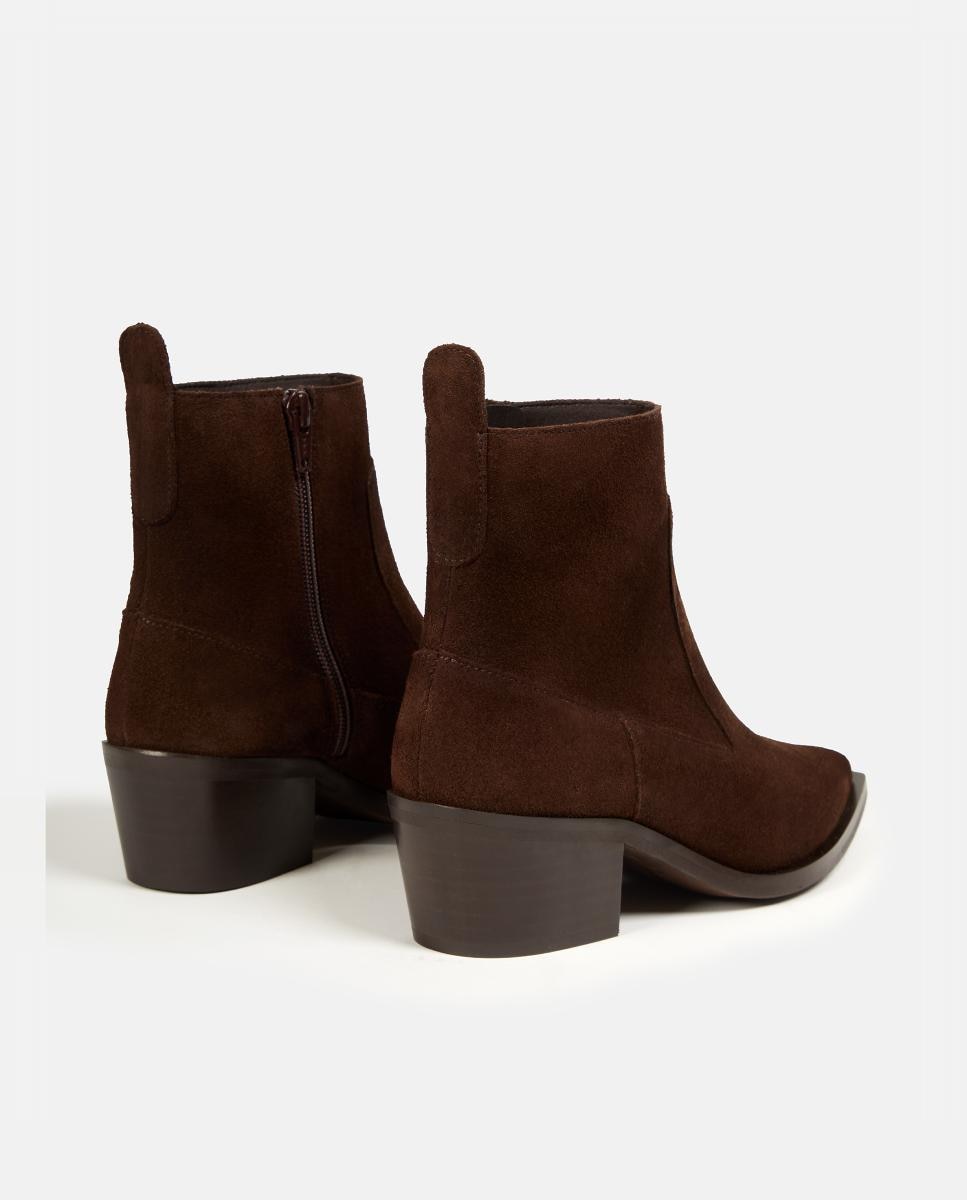 Botins Tipo Cowboy em Pele Castanho-3